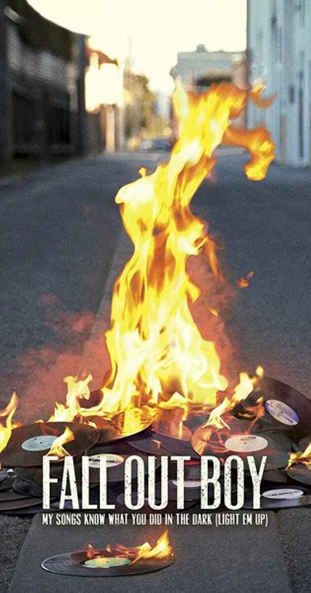В каком году вышла песня my songs know what you did in the dark. My songs know what you do. Fall out boy my songs know what you did in the dark. Fall out boy light em up. Песня my songs know what you.
