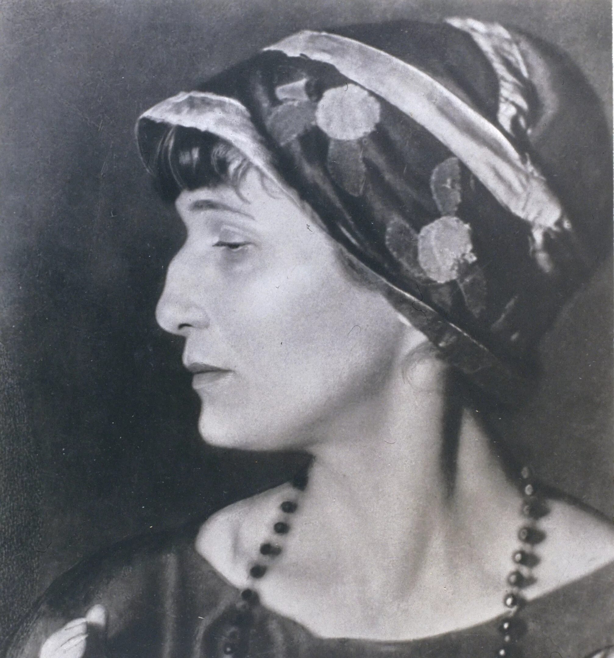 Ахматовой продам. Anna Axmadova. Ахматова 1930.