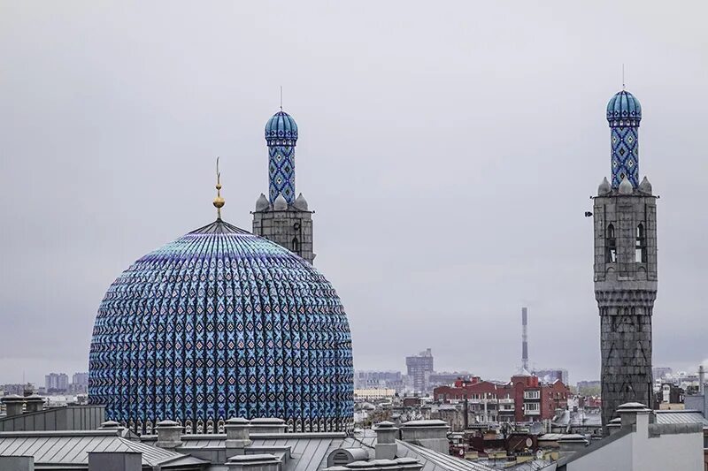 Мечеть спб горьковская. Соборная мечеть Санкт-Петербурга. Соборная мечеть Санкт-Петербурга купол. Санкт Петербургская Соборная мечеть купол. Большая Соборная мечеть в Санкт-Петербурге Архитектор.