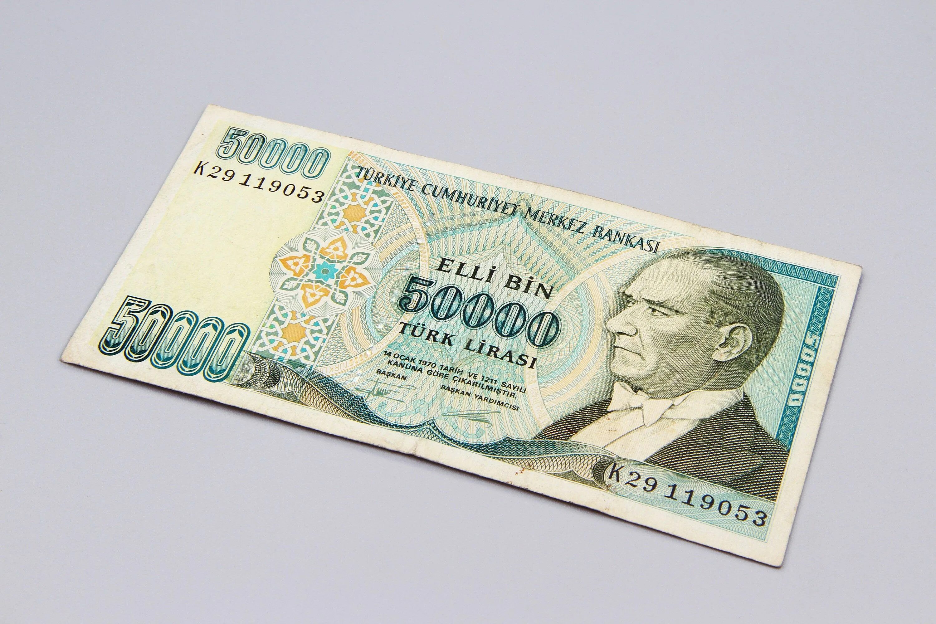 Tl kac ruble. Турецкие деньги 1000. Турецкие деньги 100 bin lira. 50000 Elli bin Turk Lirasi в рублях.