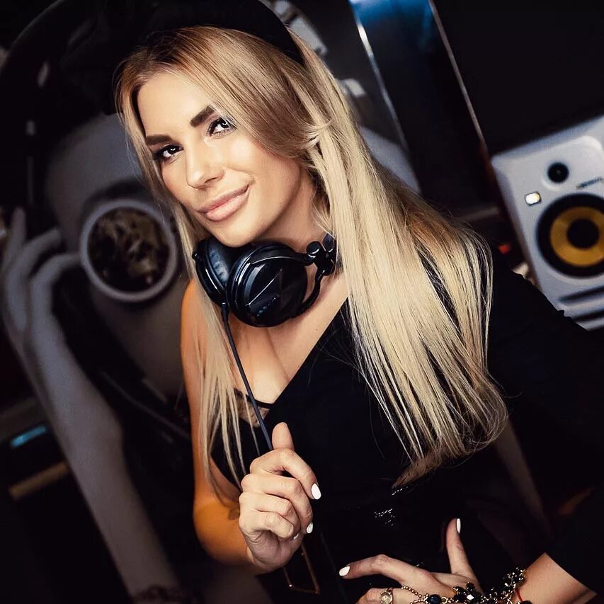 екатерина гусева диджей. Dj katya. Dj катя гусева фото. Dj катя гусева. екатерина гусева dj.