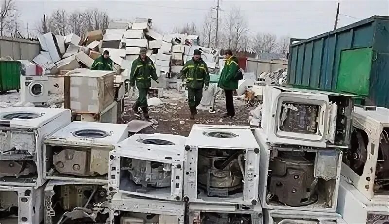 Служба утилизации бытовой техники. Утилизация быт техники. Плита на мусорке. Вывоз газовой плиты. Свалка электроплит.