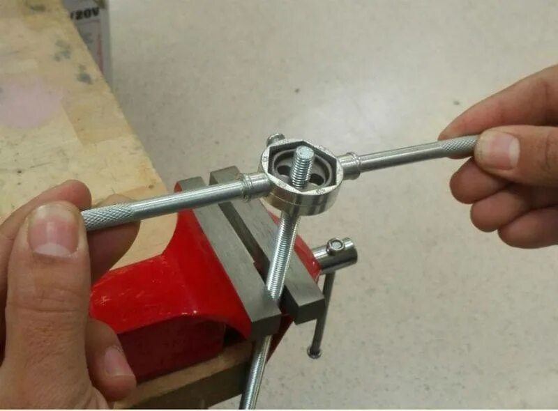 каким инструментом нарезать наружную резьбу. нарезать наружную резьбу м8. каким инструментом нарезать наружную резьбу.