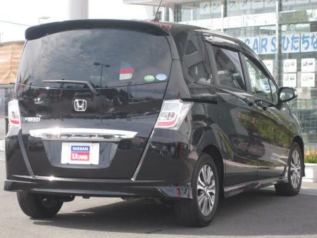 Honda freed 2011. Хонда Фрид черная. Хонда Фрид 2014г. Хонда Фрид черного цвета. Хонда Фрид 15 года чёрный цвет.