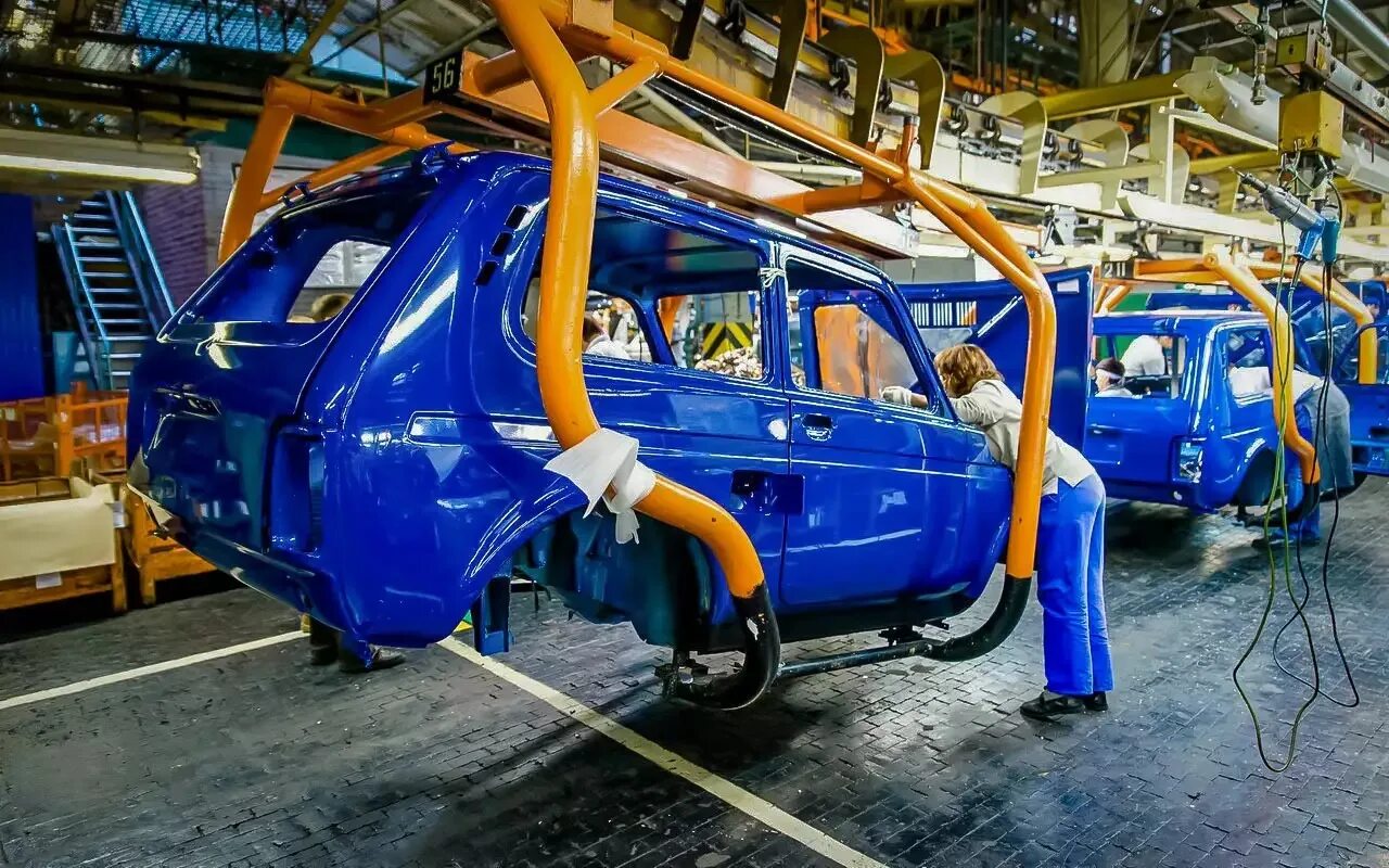 Ваз 2109 на конвейере. Ваз-2104 автоваз конвейер. Завод производитель ваз. Ваз 2101 zavod. Завод производитель ваз.