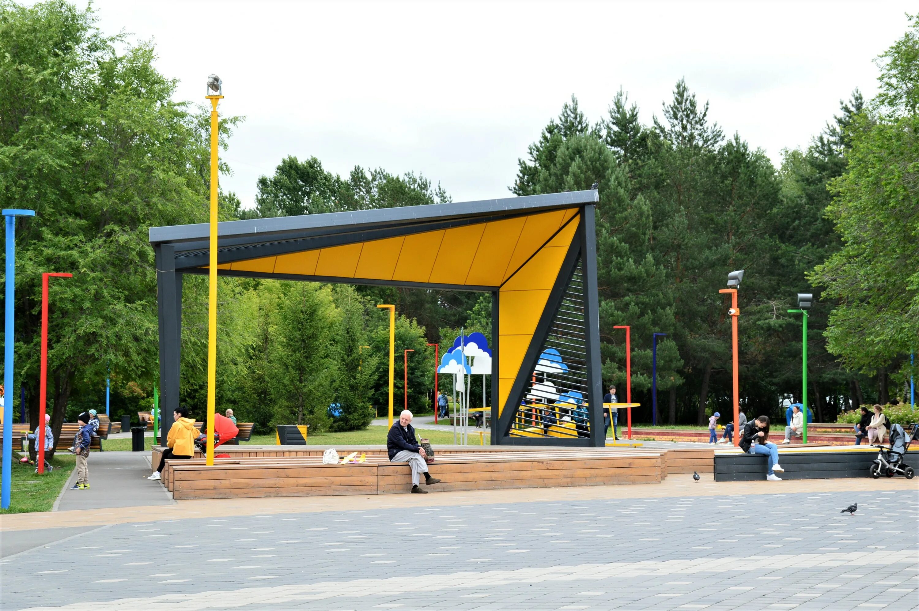 Парк калейдоскоп казань. Калейдоскоп казань парк на сыртланова. Детский парк калейдоскоп казань. Калейдоскоп казань парк на мавлютова. Детский парк калейдоскоп казань.