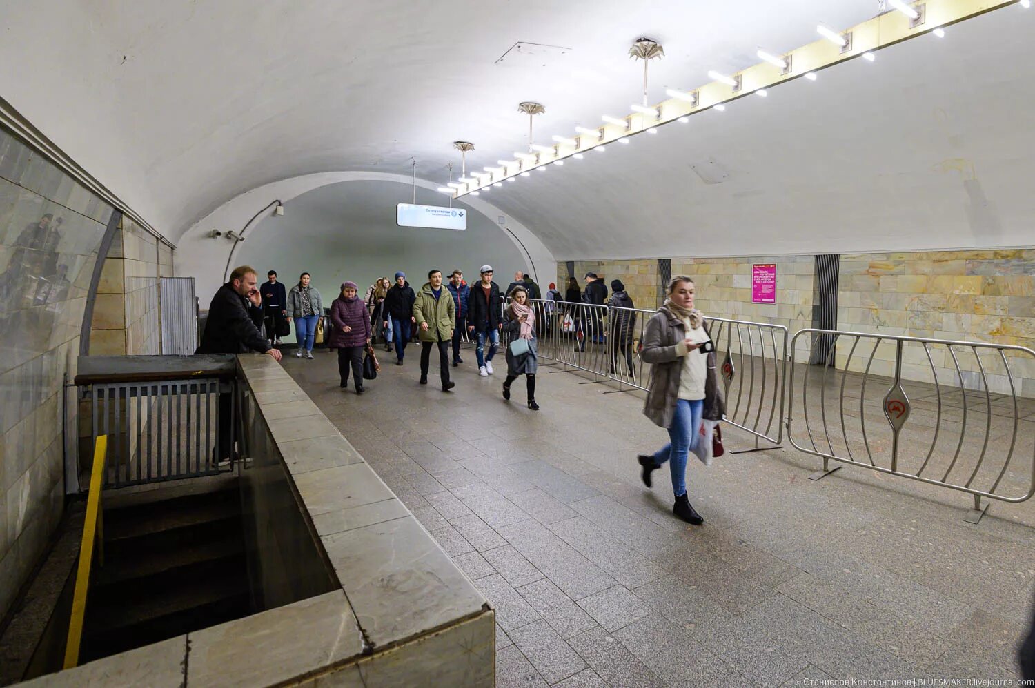 серпуховская метро 1983. ст метро серпуховская. станция метро серпухов. серпуховско-тимирязевская линия метро станции. станция серпуховская москва.