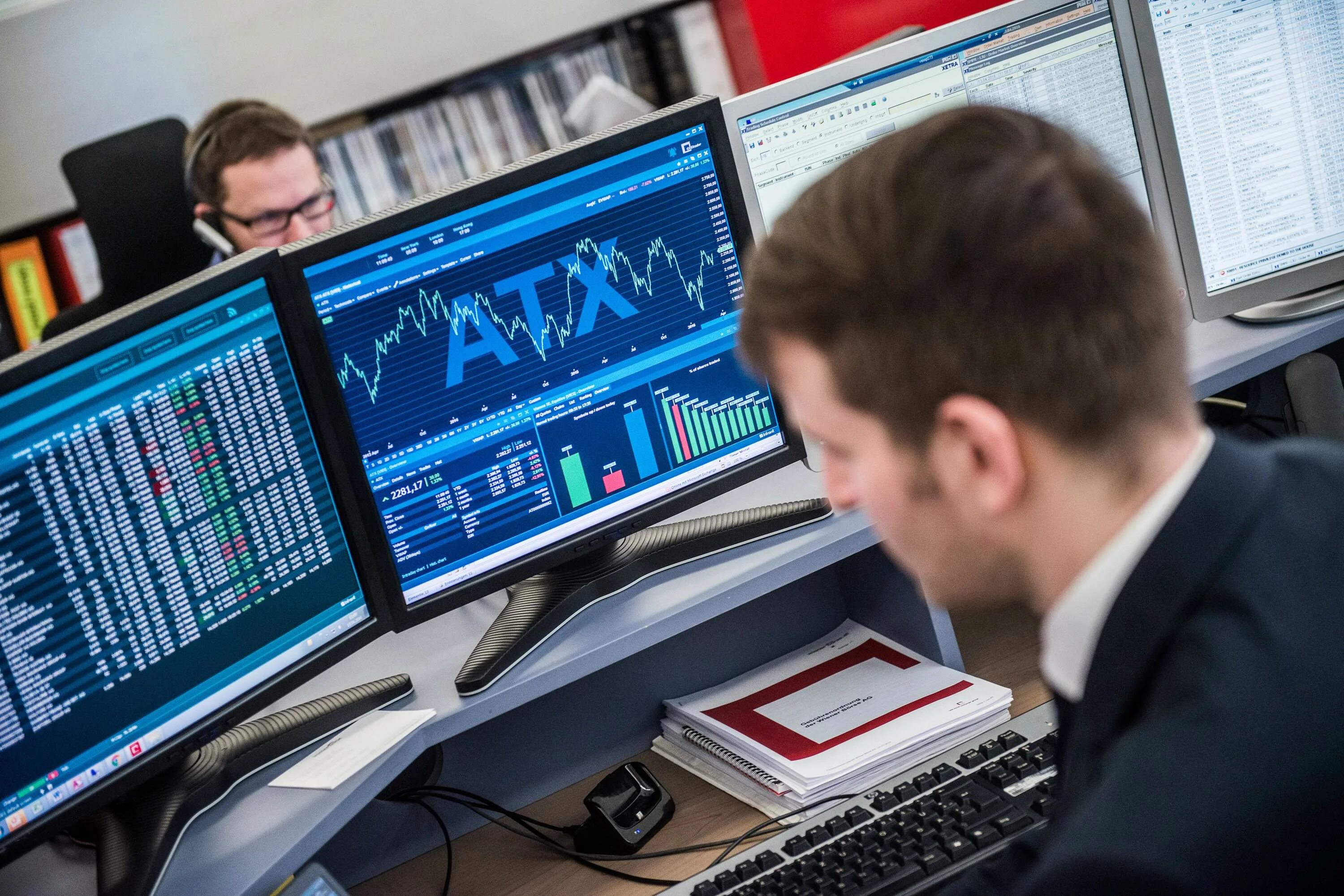 Профессия трейдер. Надежные брокеры форекс. Топ лучших брокеров. Форекс брокеры москва. Форекс брокеры москва.