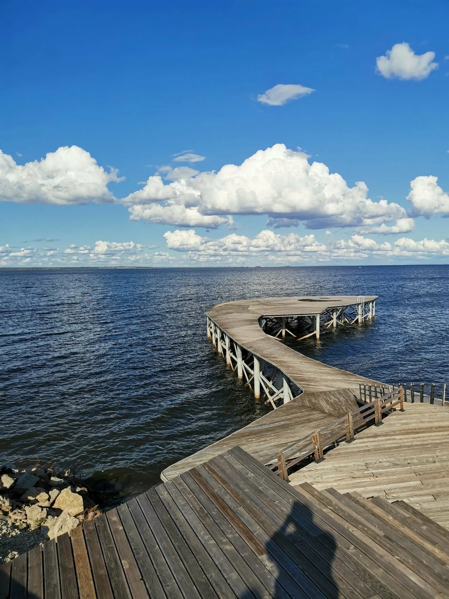 волга выходит в море. волга выходит в море. волга море. волга выходит в море. костромской берег волги.
