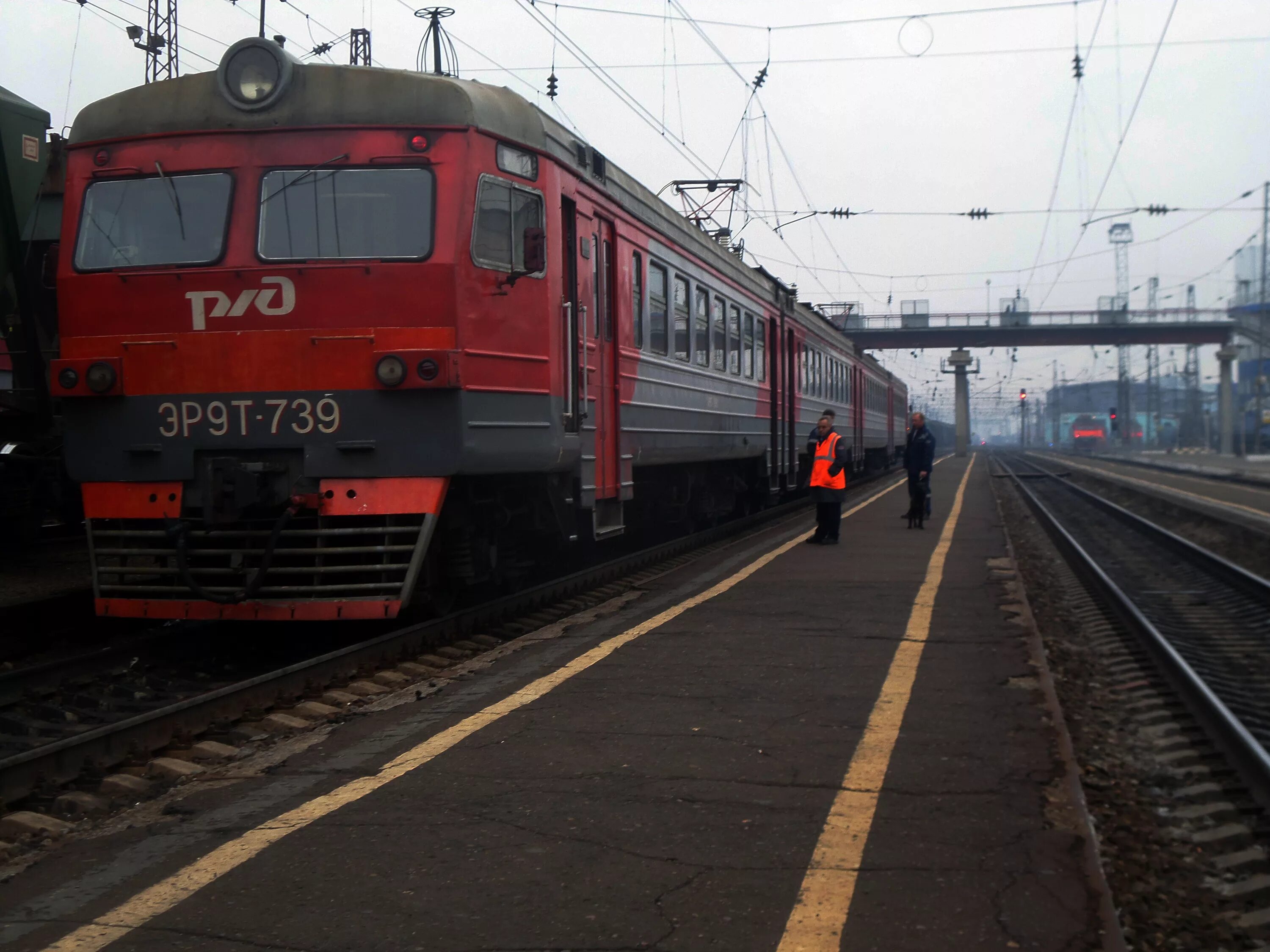 тайшет станция жд. пригородный поезд. тайшет пассажирских поездов. станция тайшет железная дорога.