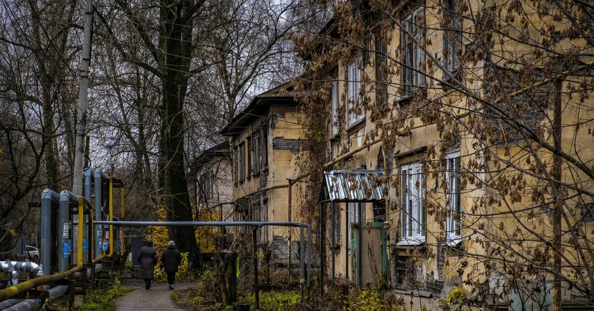 Телебашня ртрс нижний новгород. Атмосферные места нижнего новгорода. Завод загрязнения атмосферы нижний новгород. Атмосферно нижний новгород. Атмосферно нижний новгород.