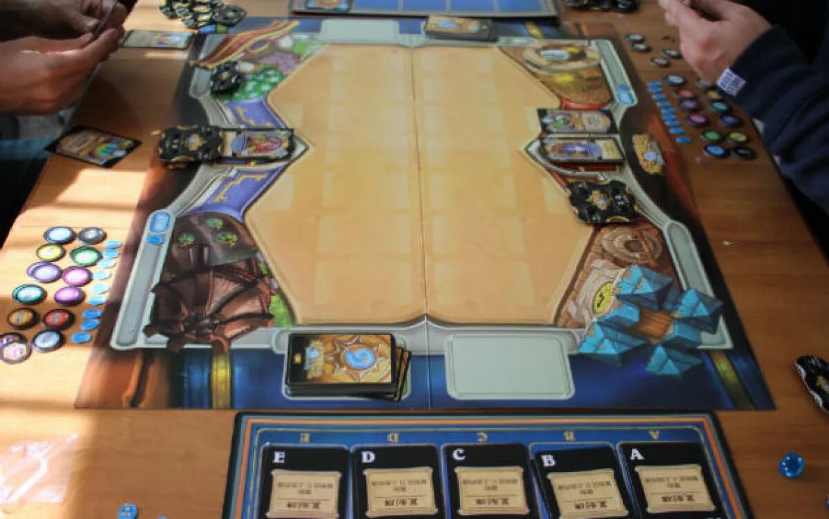Карточная игра hearthstone