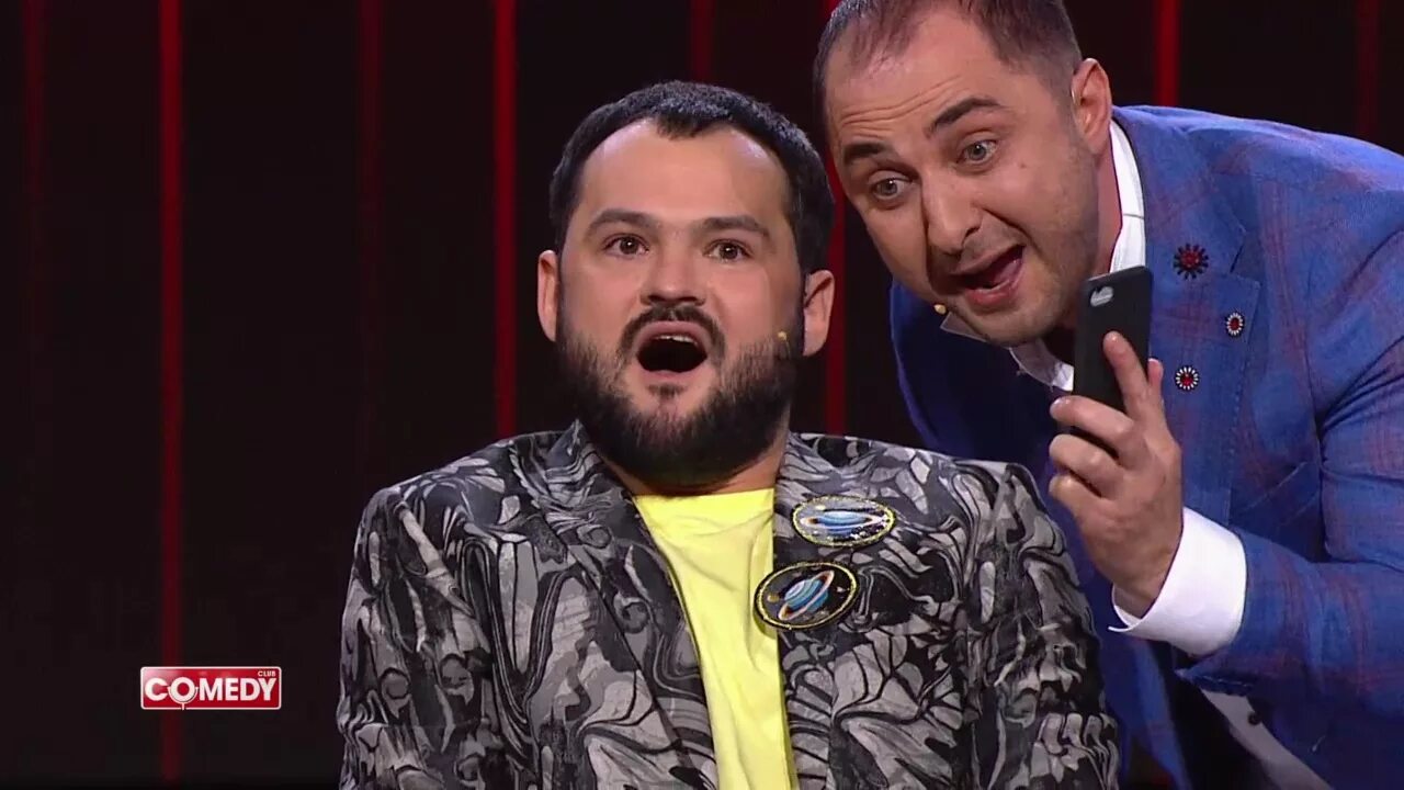 Камеди клаб 2019. Демис карибидис КВН. Comedy Club последний. Камеди клаб последний выпуск 2019. Карибидис скороход паспортный стол камеди