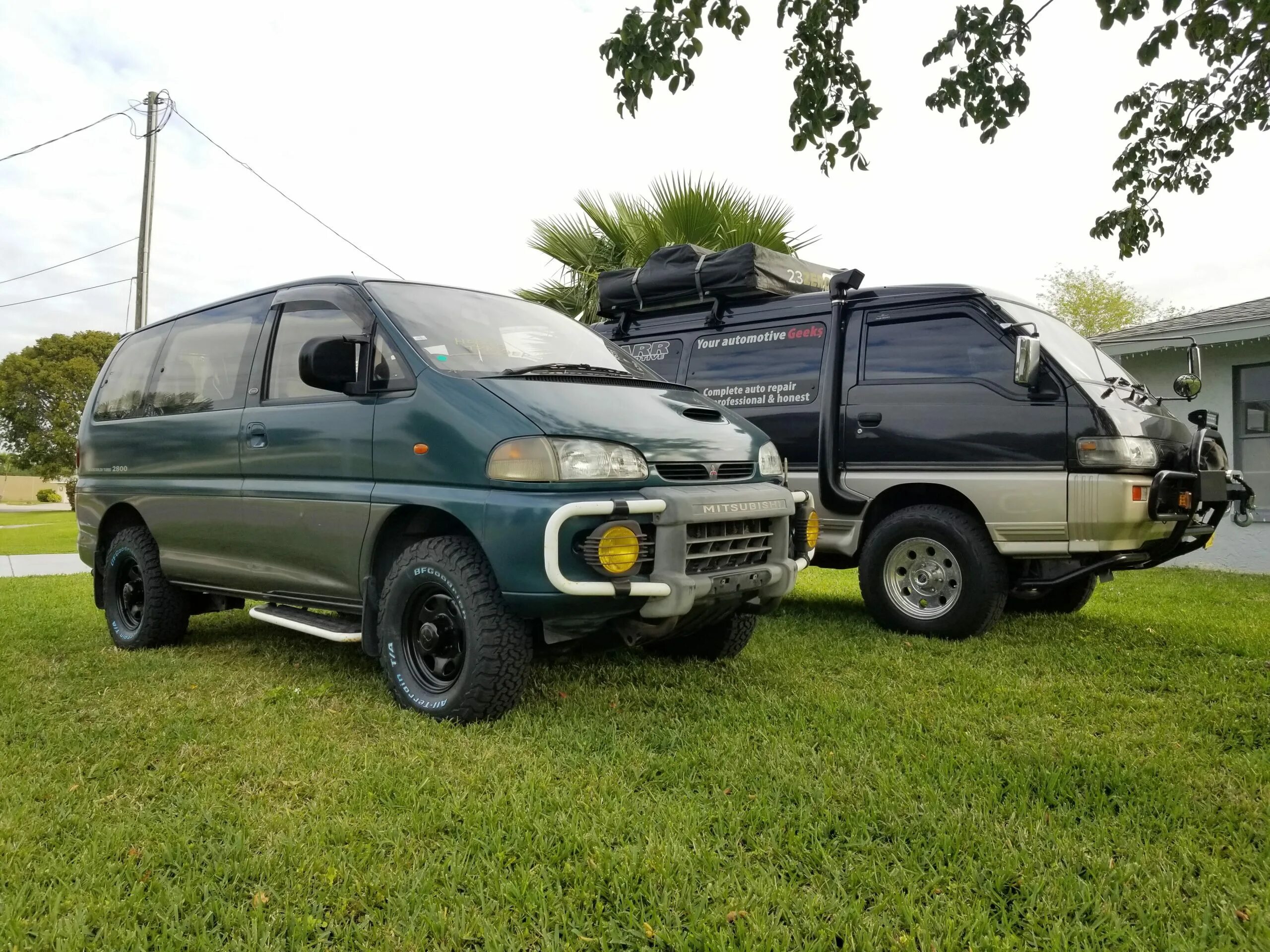 Delica l400. Митсубиси Делика л400. Делика Тойота l400. Митсубиси Делика Спейс Гир. Mitsubishi Space Gear/l400 van.