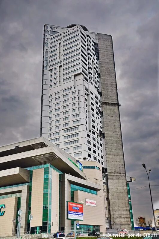 Небоскрёб свердловск в екатеринбурге. Недострой свердловск. Екатеринбургская башня снесли. Небоскреб призма екатеринбург. Заброшенный небоскреб в екатеринбурге.