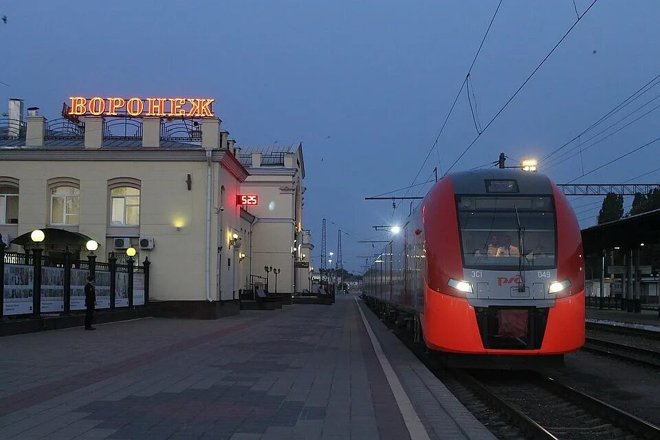 Станция Воронеж 1. Поезд Белгород Воронеж электричка. Воронеж Курск вокзал. Электричка Белгород Воронеж.