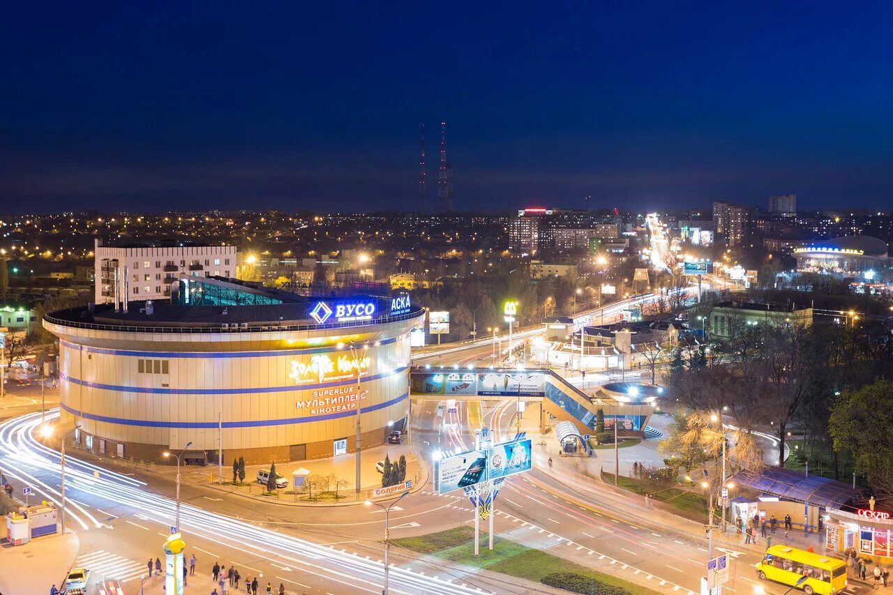 донецк виды города. донецк центр города 2013. донецкие центры. донецк сити 2022. донецкие центры.