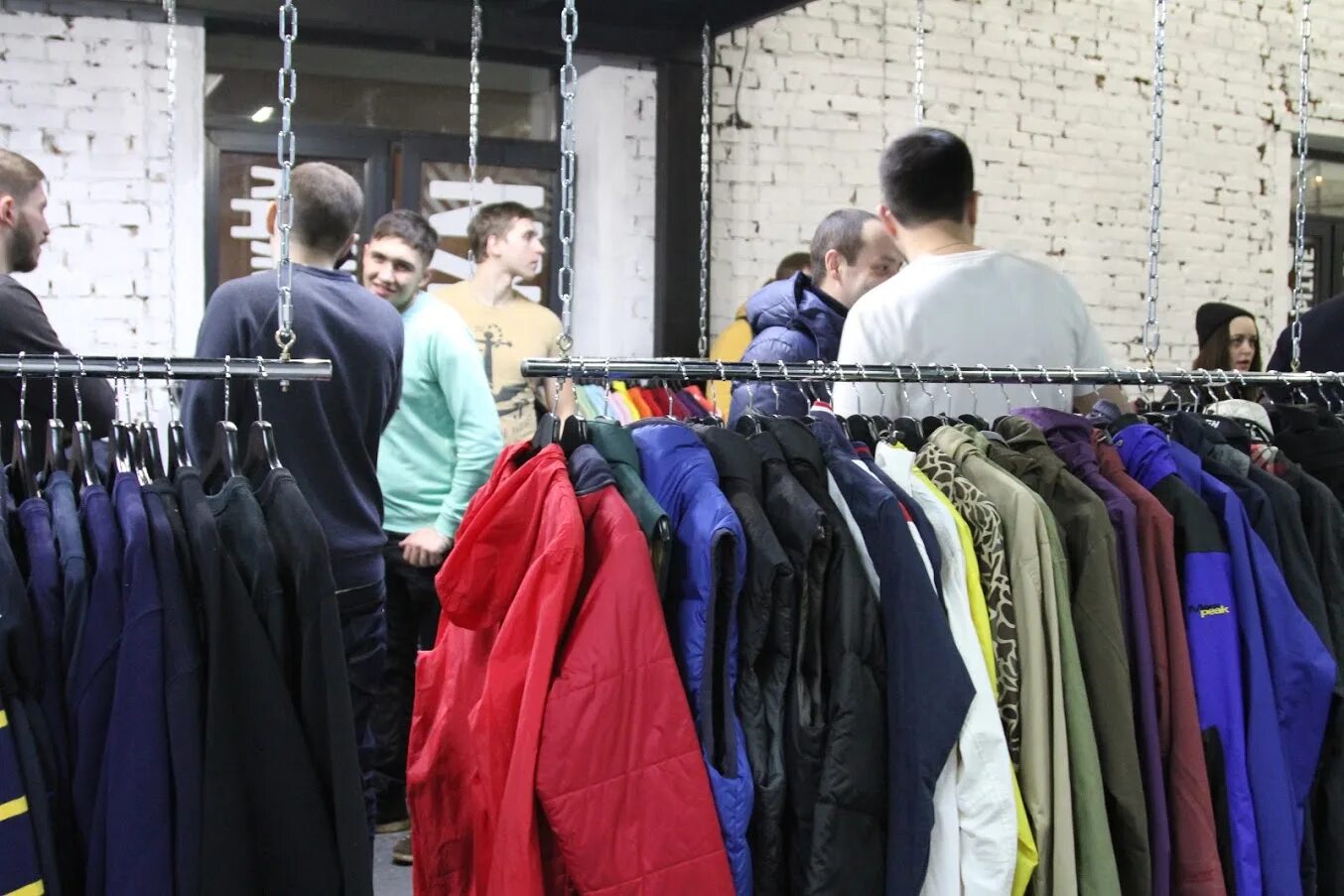 секции магазина одежды. женские магазины одежды бренды. российские магазины одежды в москве. гум магазины одежды. Km20 магазин.