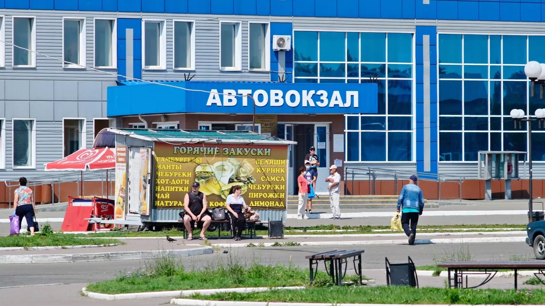 Улица бийская горно алтайск. Автовокзал города Бийска. Автовокзал Бийск автобусы. Автовокзал Барнаул улица. Г. Горно-Алтайск автовокзал.