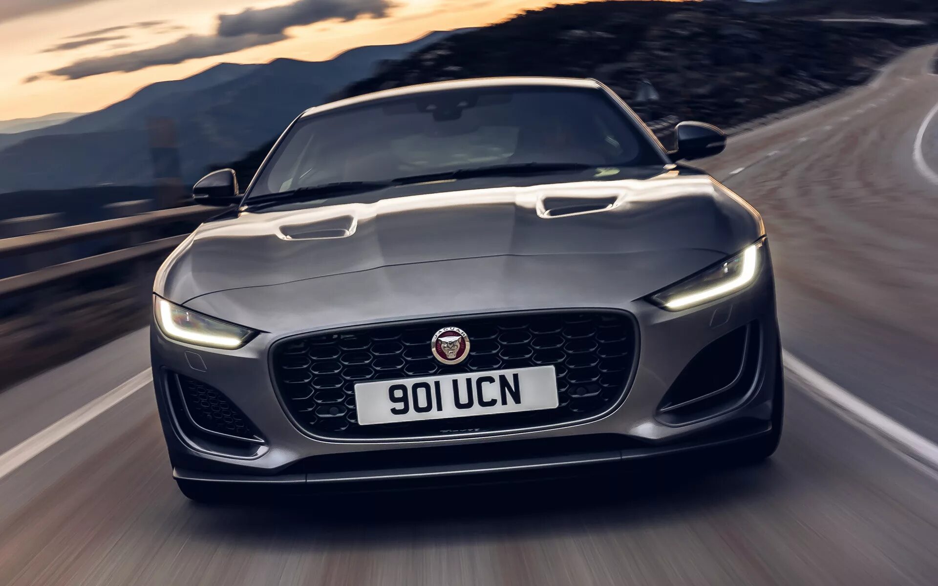И тайп 2025. Jaguar f type 2025. jaguar f type 2025. jaguar f type 2025 черный. jaguar f-type coupe 2025.