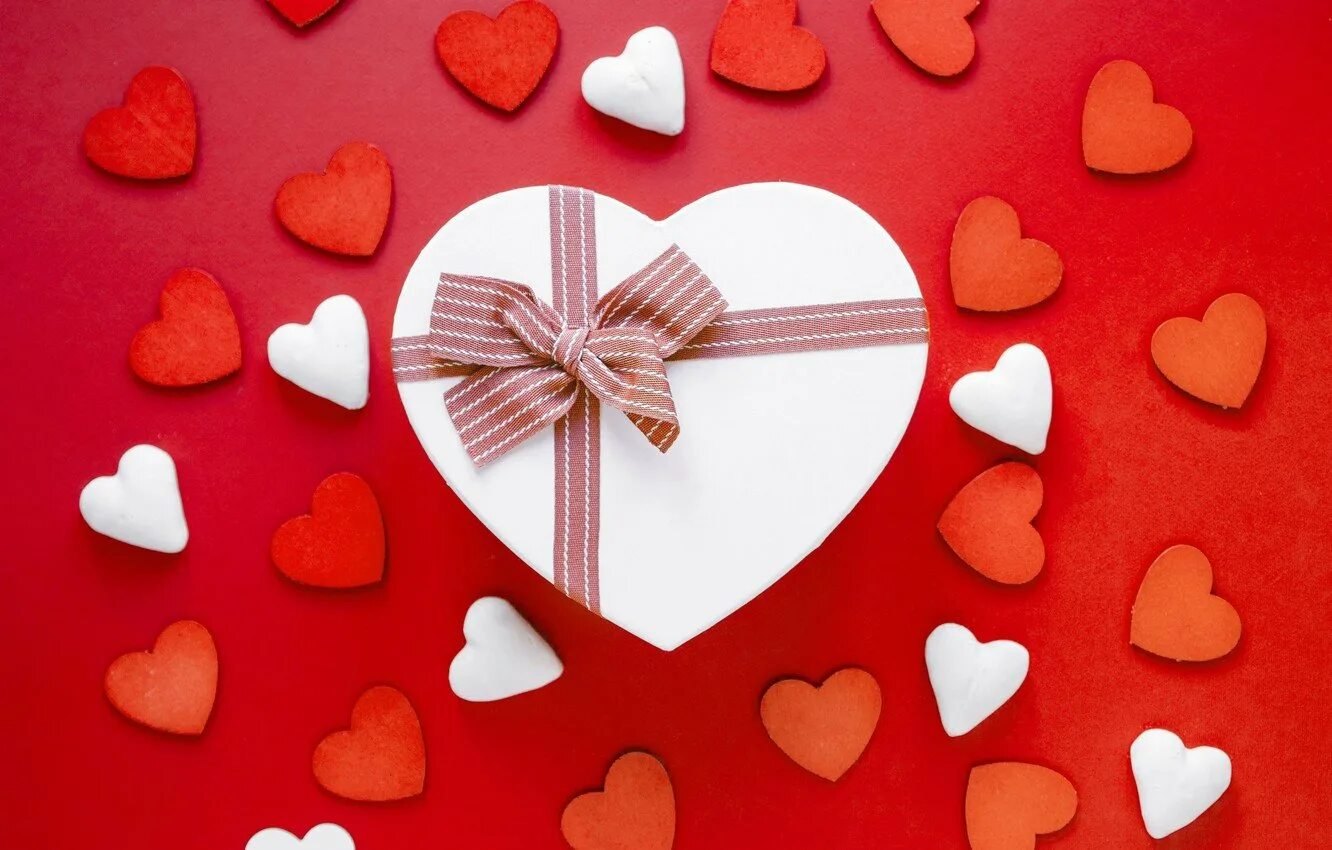 пряники сердечки. с днем влюбленных. сердечки открытки красивые. открытка сердечко. сердечки.