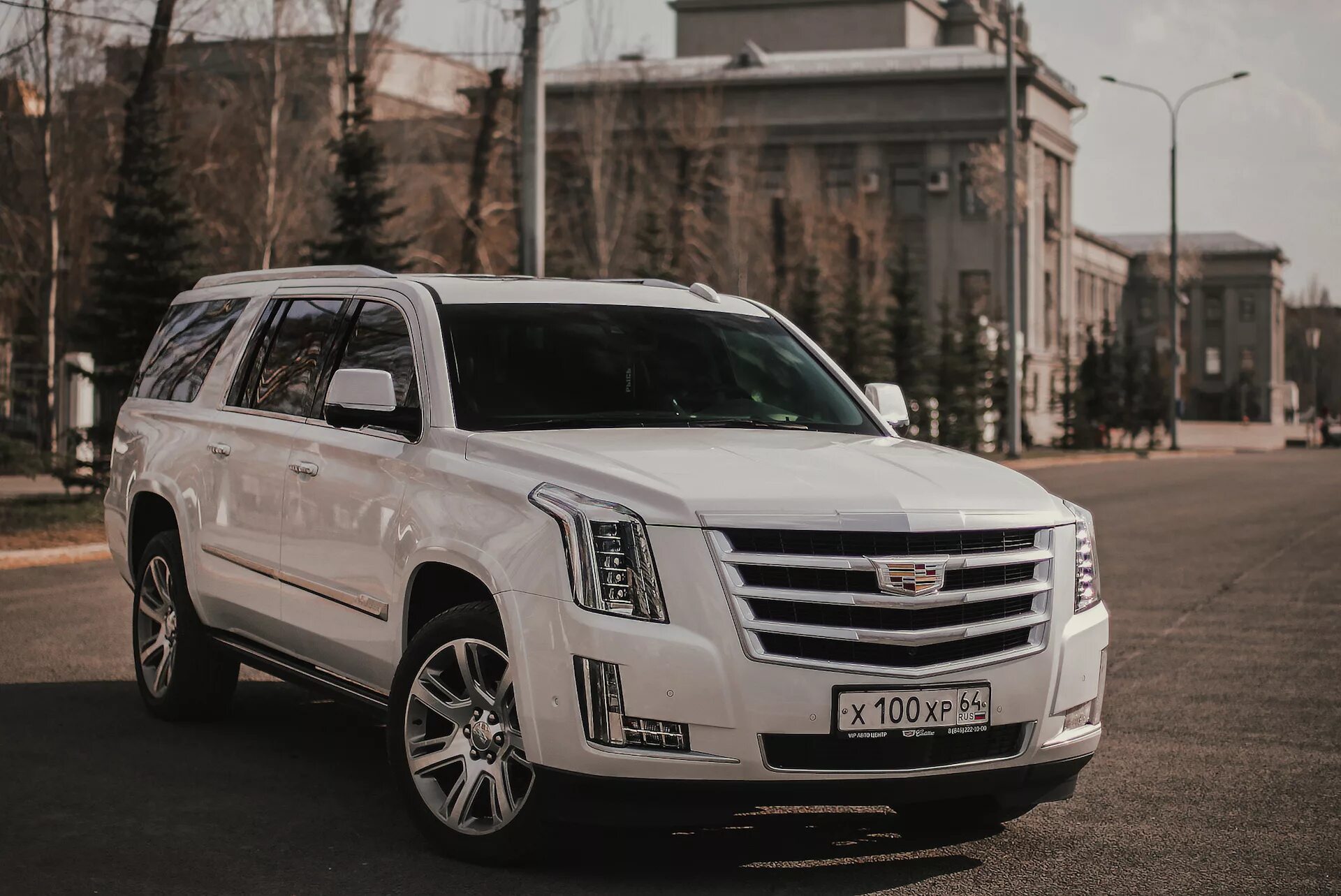 Кадиллак эскалейд 2022. Cadillac Escalade 2022. Cadillac Escalade 2022 Silver. Кадиллак Эскалейд 2022 серебристый.