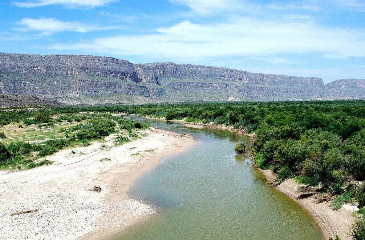 Питание реки рио гранде. Река Рио Гранде. Рио-Гранде (река, впадает в мексиканский залив). Рио-Браво-дель-Норте. Река Рио Гранде Северной Америки.