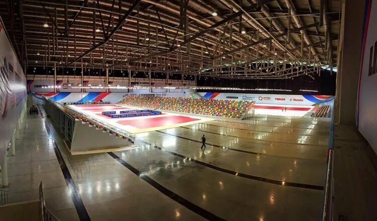 Екатеринбург экспо концертный зал. Экспо екатеринбург павильоны. Международный выставочный центр екатеринбург. Конгресс центр екатеринбург экспо. Экспо екатеринбург павильоны.