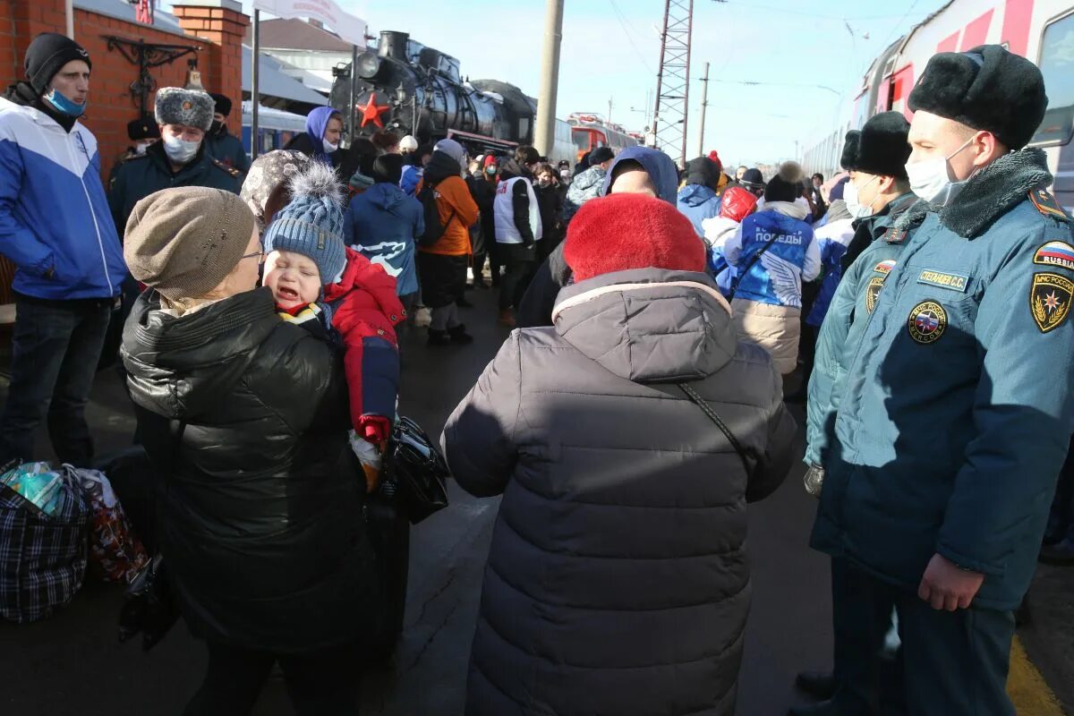 Те кто приехал в воронеж в феврале. Беженцы днр воронеж. беженцы из украины в воронеж. беженцы в воронеже.