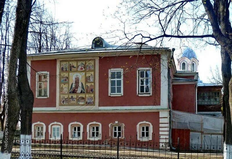 дом настоятеля