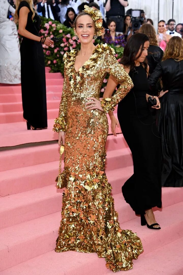 2019 Met Gala Emily. Мет платья