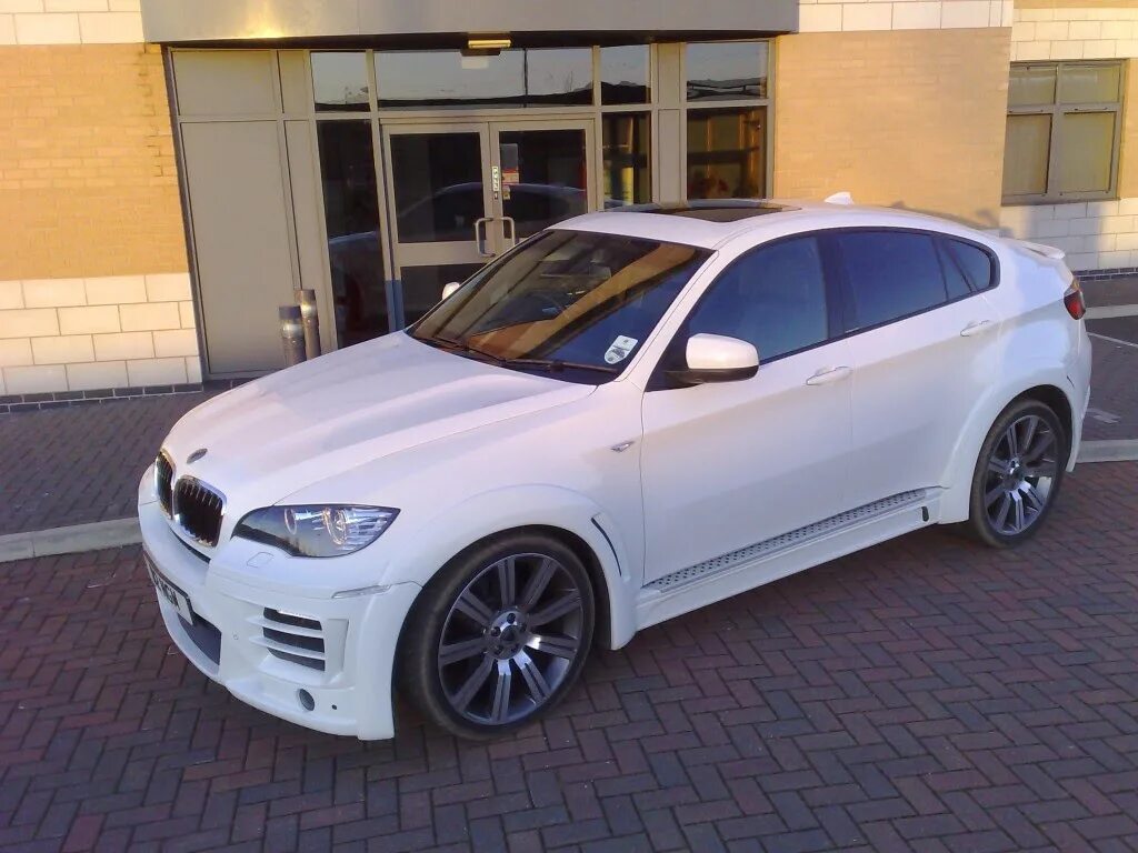 BMW x6 e72 White. BMW x6 e71 3.0d. BMW x6 Tuning белый. BMW e71 White.