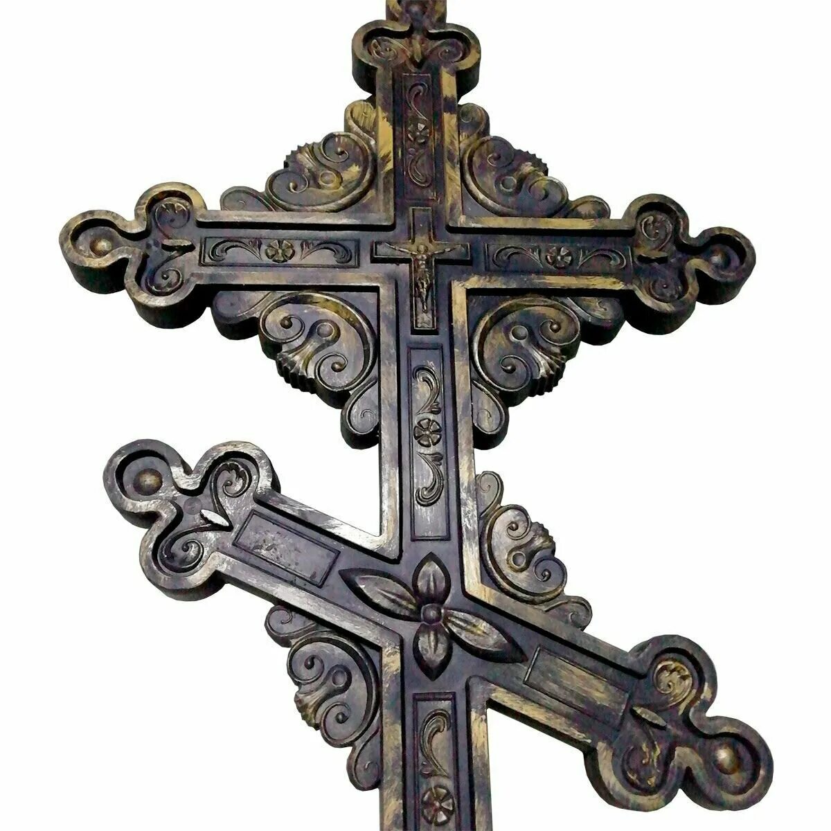 Чугунный крест. Крест Могильный кованый. Крест металлический. Крест на могилу. Кованые кресты.