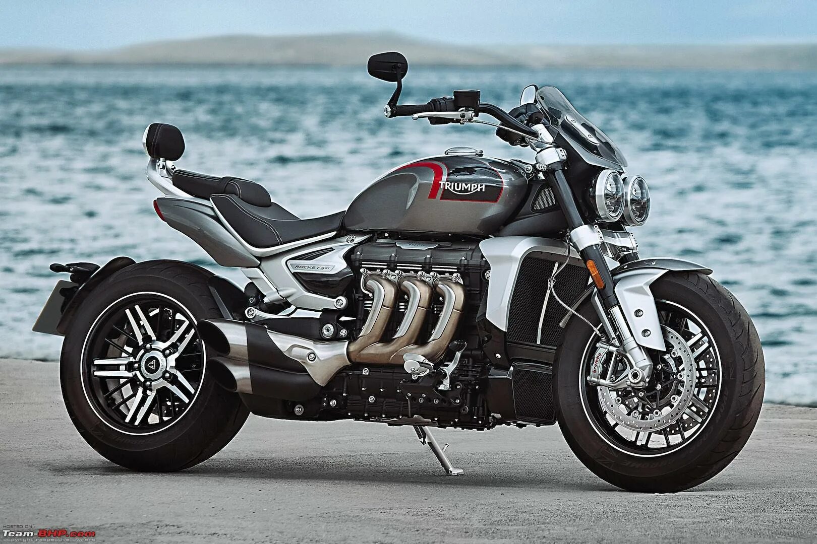 Мотоимпорт. Triumph Rocket 3 gt. Мотоцикл Triumph Rocket 3r. Триумф мотоцикл Rocket 3. Мотоцикл Triumph Rocket 3 gt.