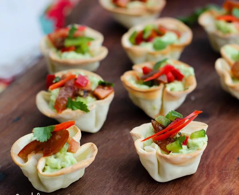 Фингер фуд рецепты. Ово лакто. канапе фингер фуд. finger food ово-лакто. фингер фуд рулетики.