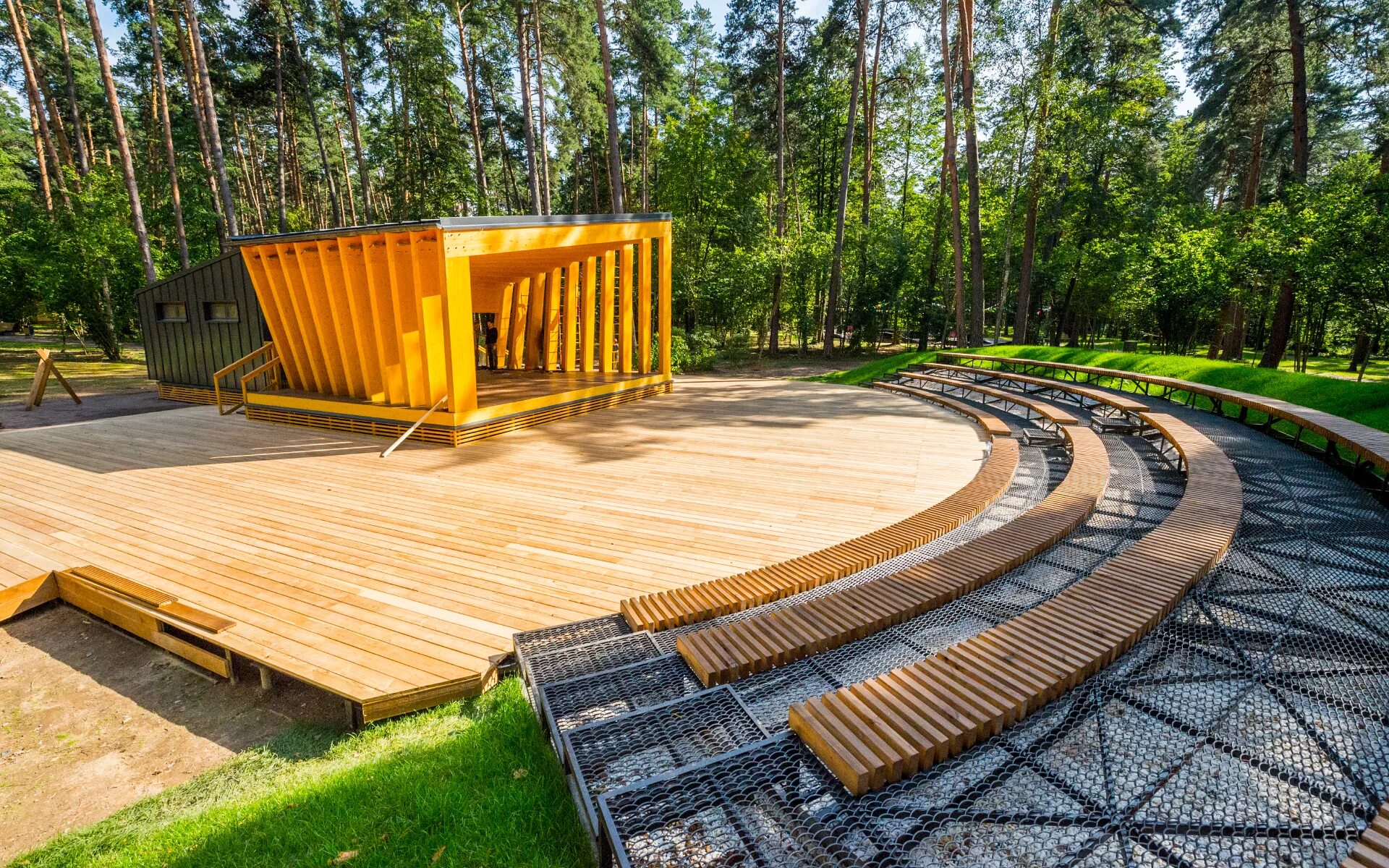 Раздолье где. Парк раздолье амфитеатр. парк раздолье рублево успенское. парк раздолье барвиха.