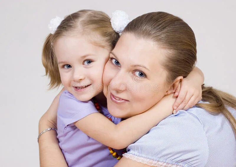 Папка и маму и дочку