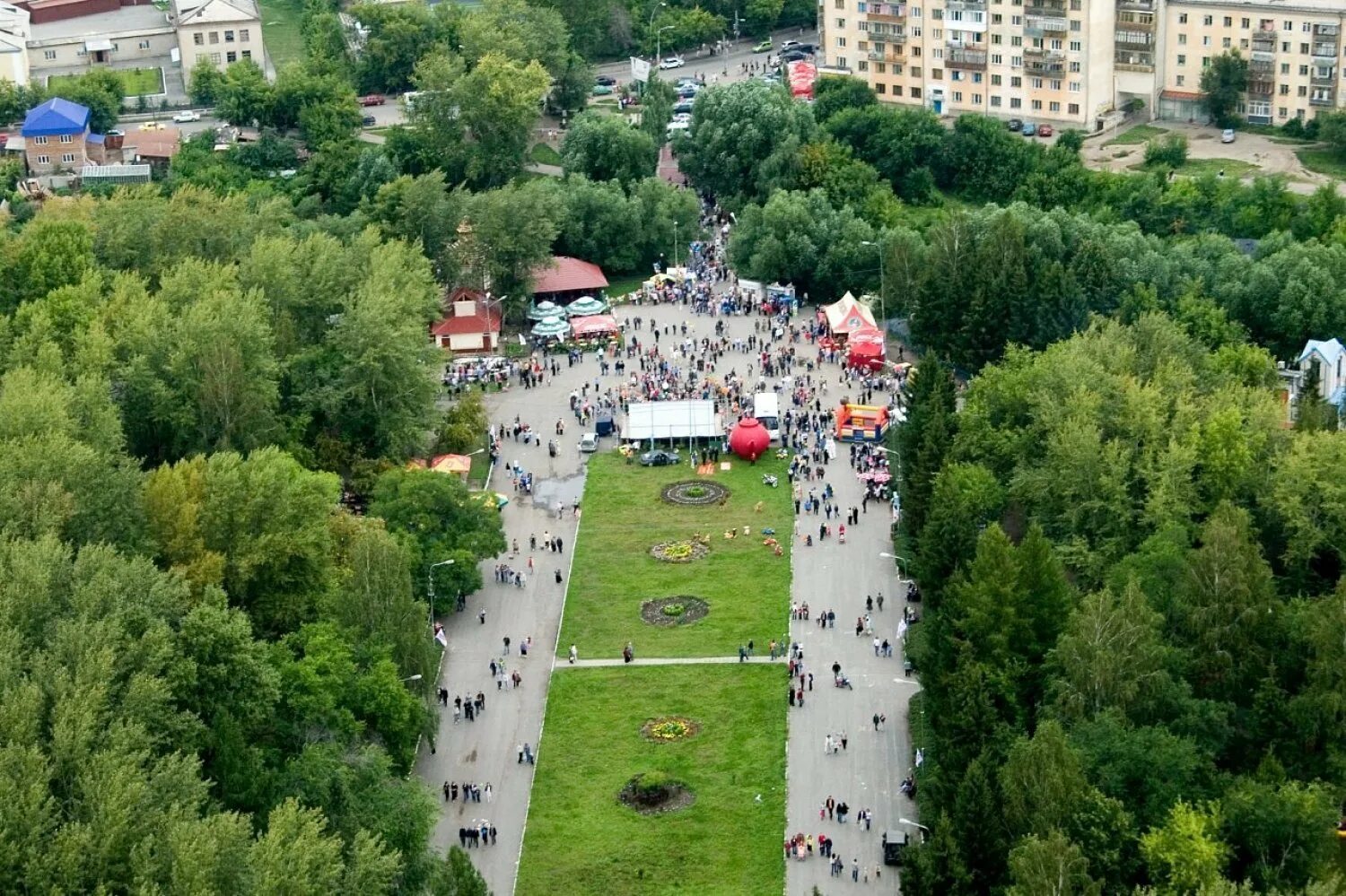 Екатеринбург сколько парков. Центральный парк культуры и отдыха (Курган). ЦПКИО Курган. Курганский парк ЦПКИО. Город Курган ЦПКИО.