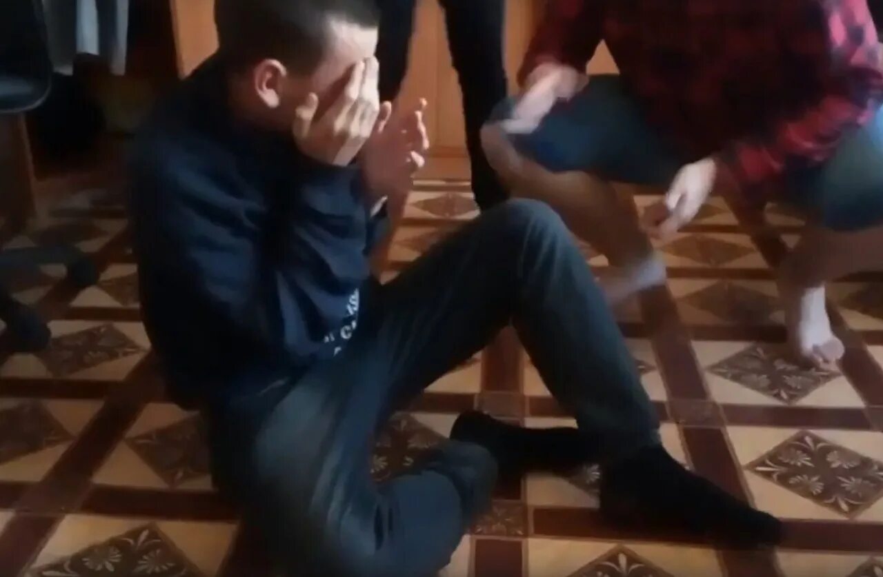 грим для мальчиков 11 лет страшный. алан волкер 18. макияж на хэллоуин для мужчин. аквагрим на лице для мальчиков. грим медведя.