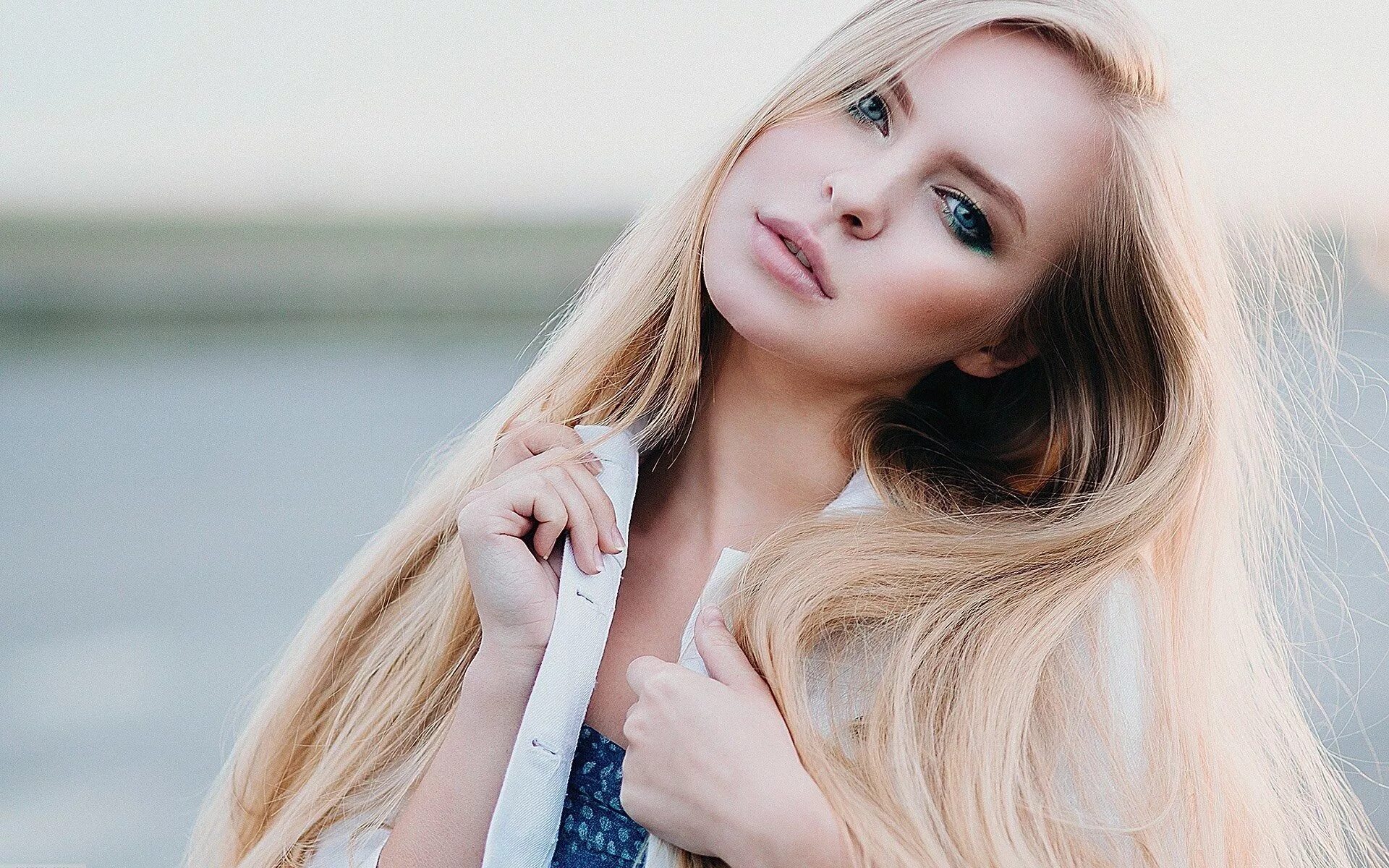 Алена Арбузова Blue eyed blonde.