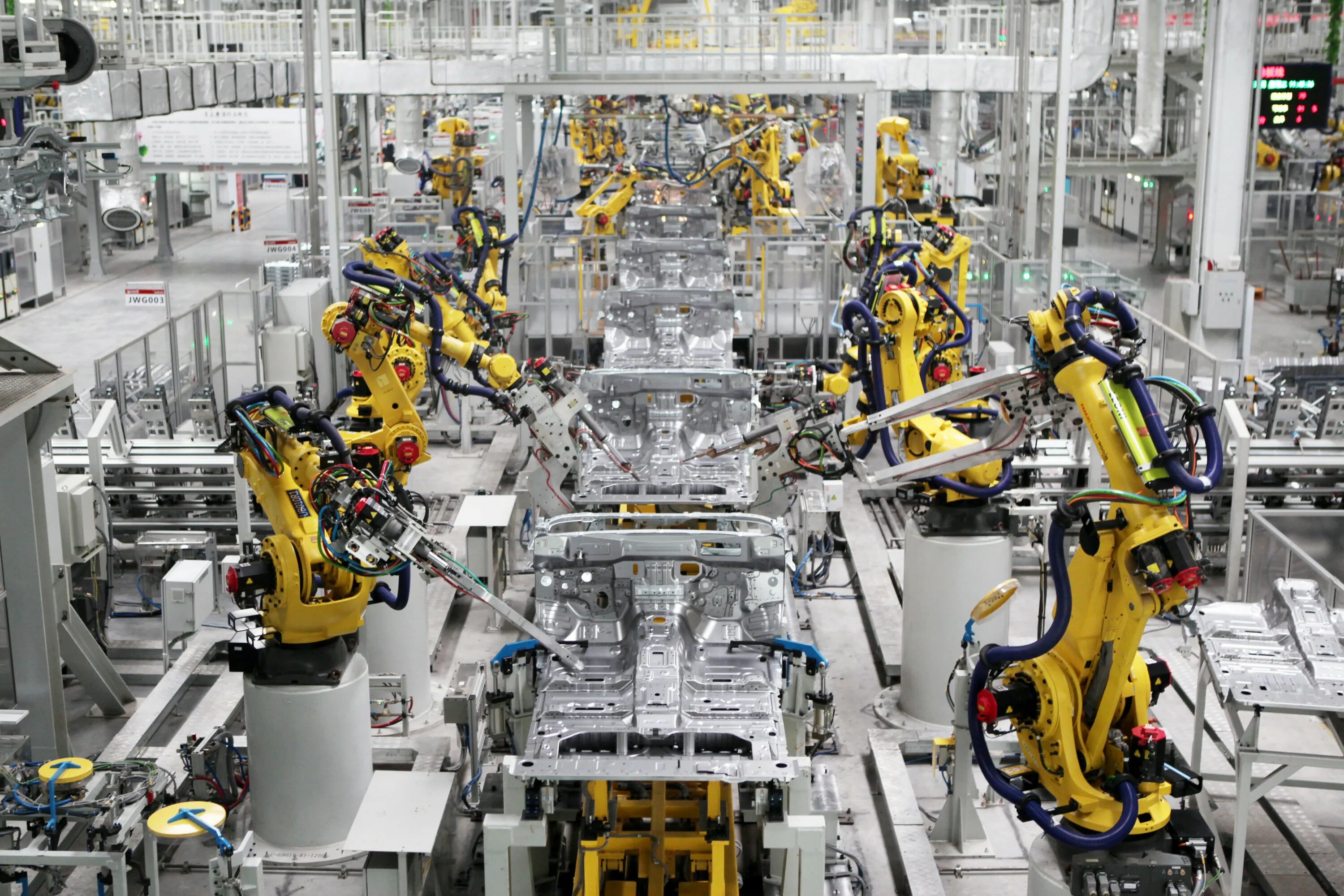 Industrial competition the united states. Производственный цех. Manufacturing economy. Automobile manufacturing. Обрабатывающая промышленность.