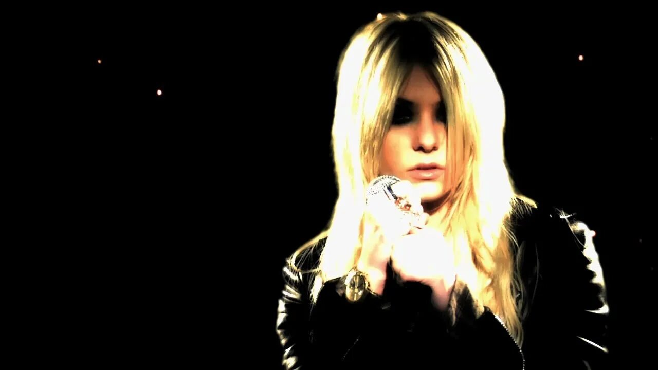 The pretty reckless make me. Taylor momsen make me wanna die. the pretty reckless make me wanna die. the pretty reckless wanna die. make me wanna die the pretty.
