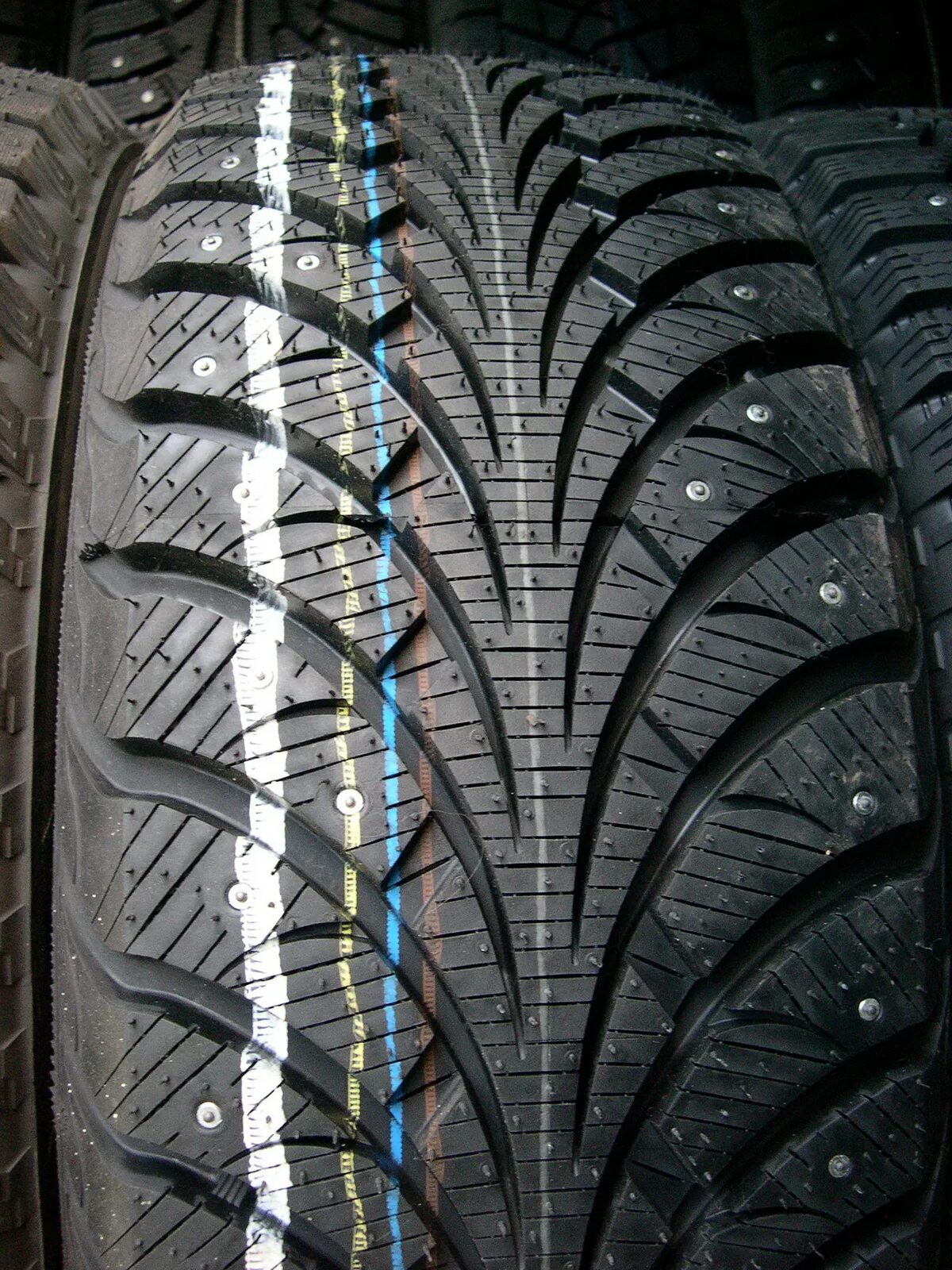 Зимняя резина 14 185. Goodyear 185/65r14 Winter. Goodyear Ultra Grip extreme. Goodyear ULTRAGRIP extreme 185/65 r14. Шина Гудиер зима 185/65 r14.