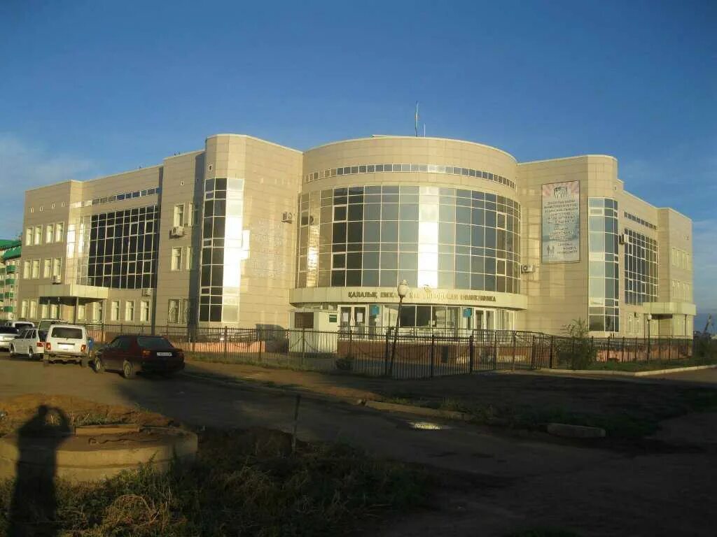 Уральск 5. Поликлиника 5 микрорайон. Саттепо 5 микрорайон 167 дом. Колледж информационных технологий. Уральск 5.