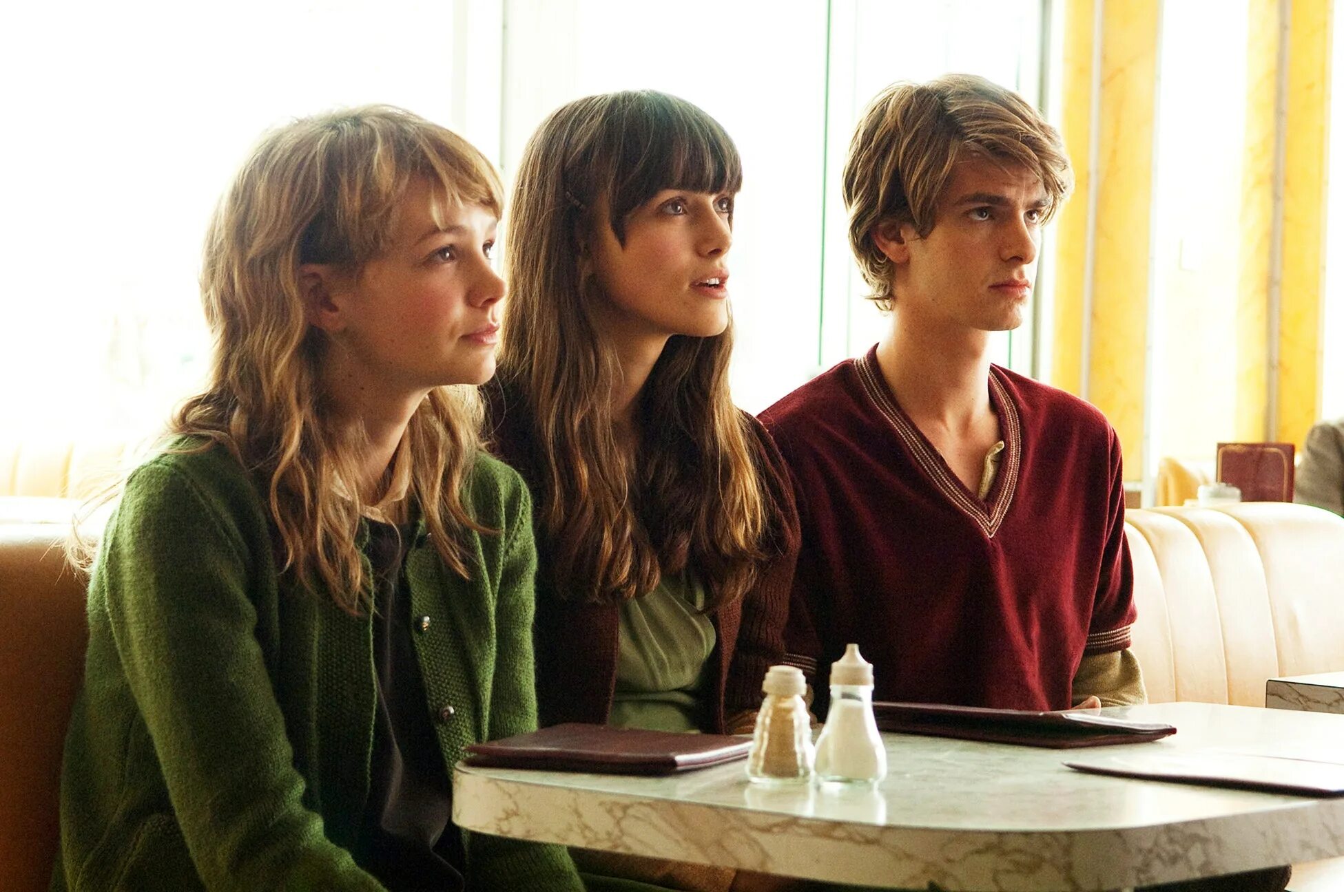 Are go never place to go. Не отпускай меня (2010). never let me go ост.