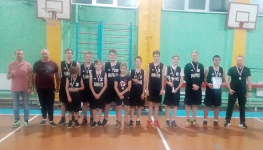 сборная 7 школы в верхнем уфалее. 5 школа верхний. сош 5 верхний уфалей. верхний уфалей школа 6. верхний уфалей школа 5.