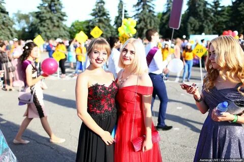 Магазины выпускных