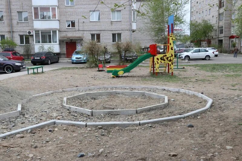 во дворе ходит слов