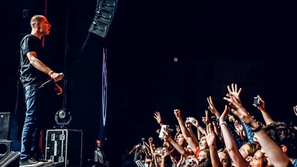 Зал мьюзик медиа дом шоссе энтузиастов. Кирилл бледный концерт. Рок группа epica. Шоссе энтузиастов 5с2. Куда можно сходить на концерт.