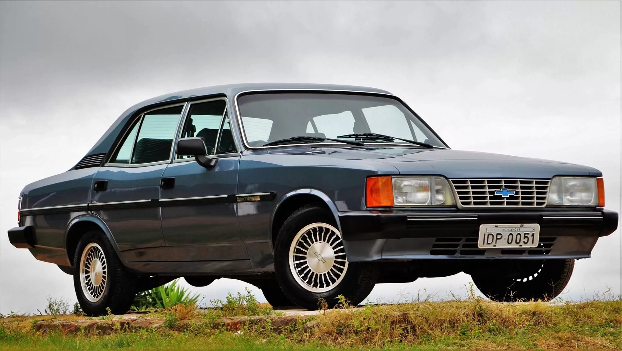 Chevrolet opala gran luxo. Шевроле опала. Шевроле опала 1968 седан. Опала машина. Chevrolet opala 77.